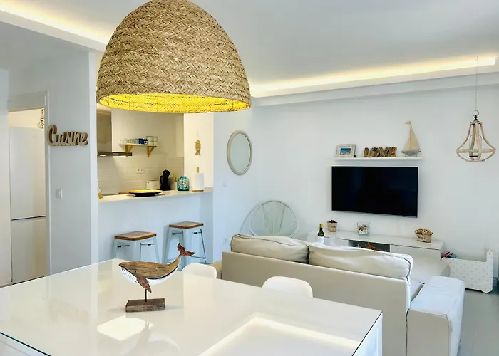 Luminoso Y Reformado A 1min De Playa * Tossa de Mar