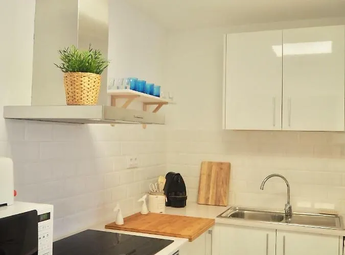 Luminoso Y Reformado A 1min De Playa Tossa de Mar