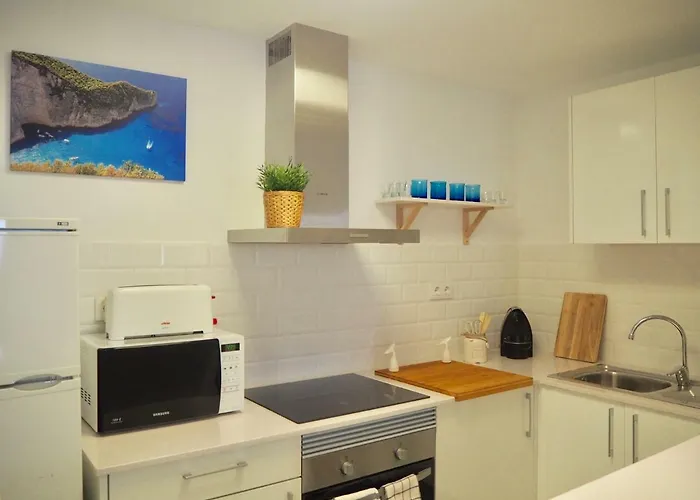 Luminoso Y Reformado A 1min De Playa Apartment